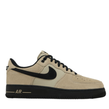 TENIS NIKE AIR FORCE 1 BEIGE SUELA NEGRA NKBGE01052