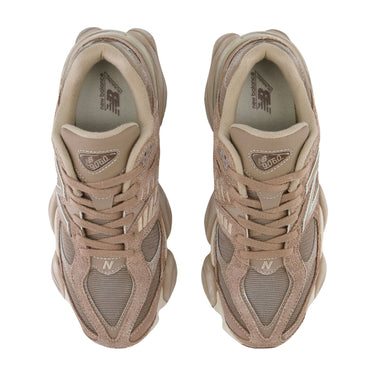 TENIS NEW BALANCE 9060 MUSHROOM TIMBERWOLF NBBRN01061
