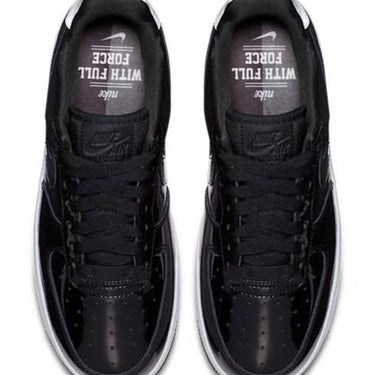 TENIS NIKE AIR FORCE 1 CHAROL SUELA BLANCA NKBLK01066
