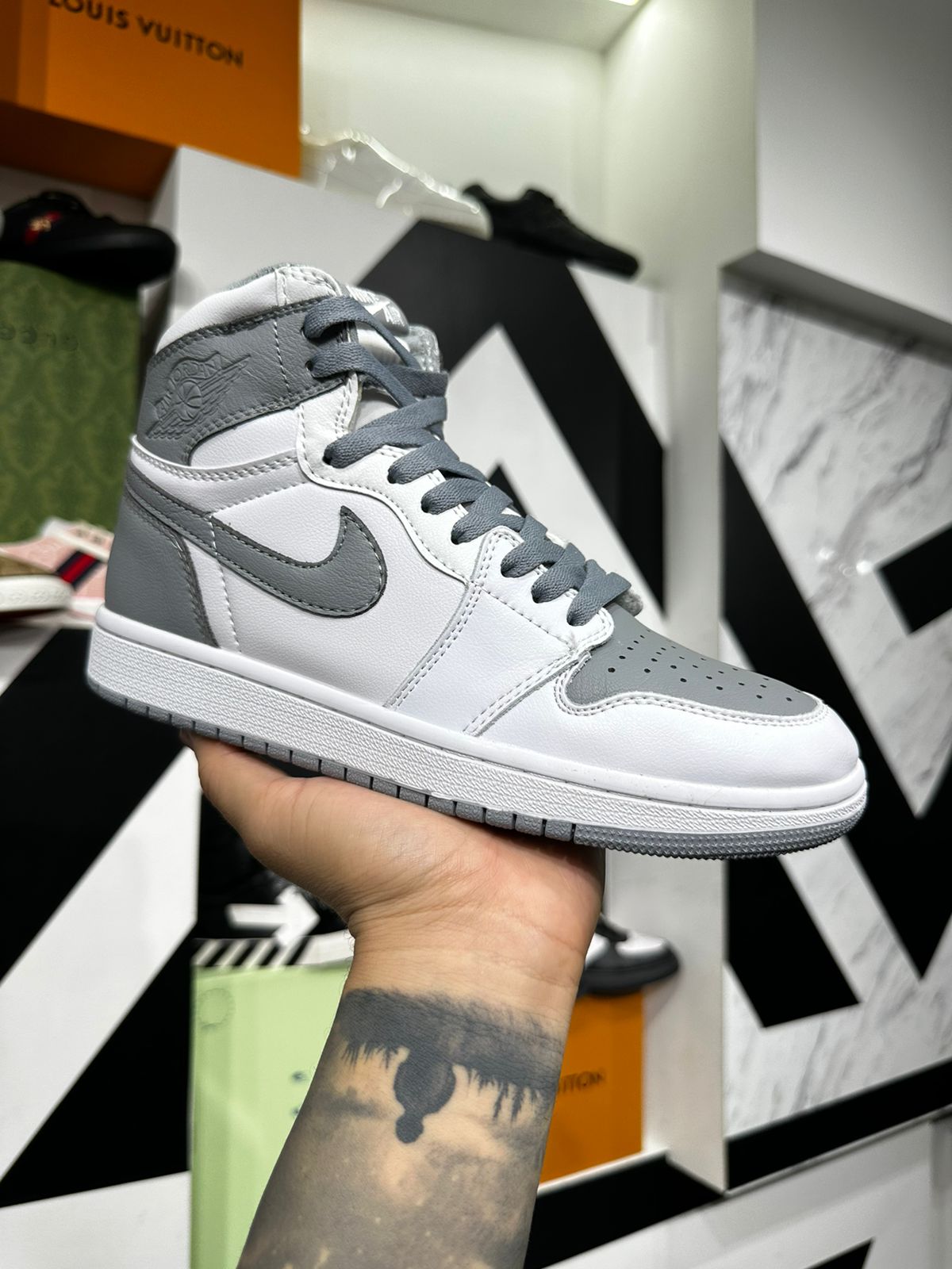 TENIS AIR JORDAN RETRO HIGH OG STEALTH JDNGRY00017 – 92Kicks